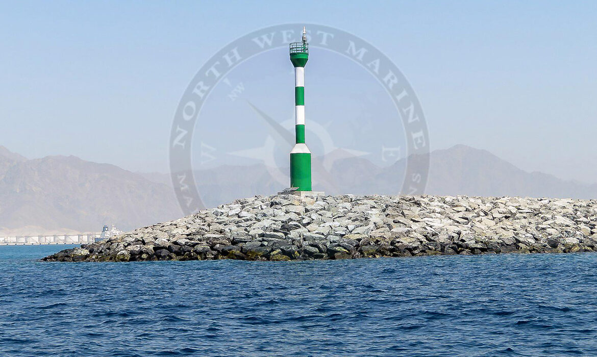 Design and manufacture of port entrances navigation towers